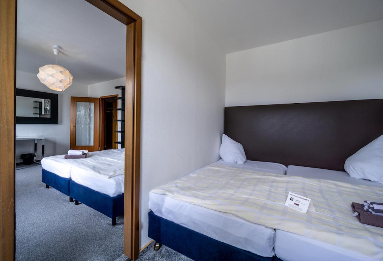 Sl'Otel Budget Bernburg Ngoại thất bức ảnh