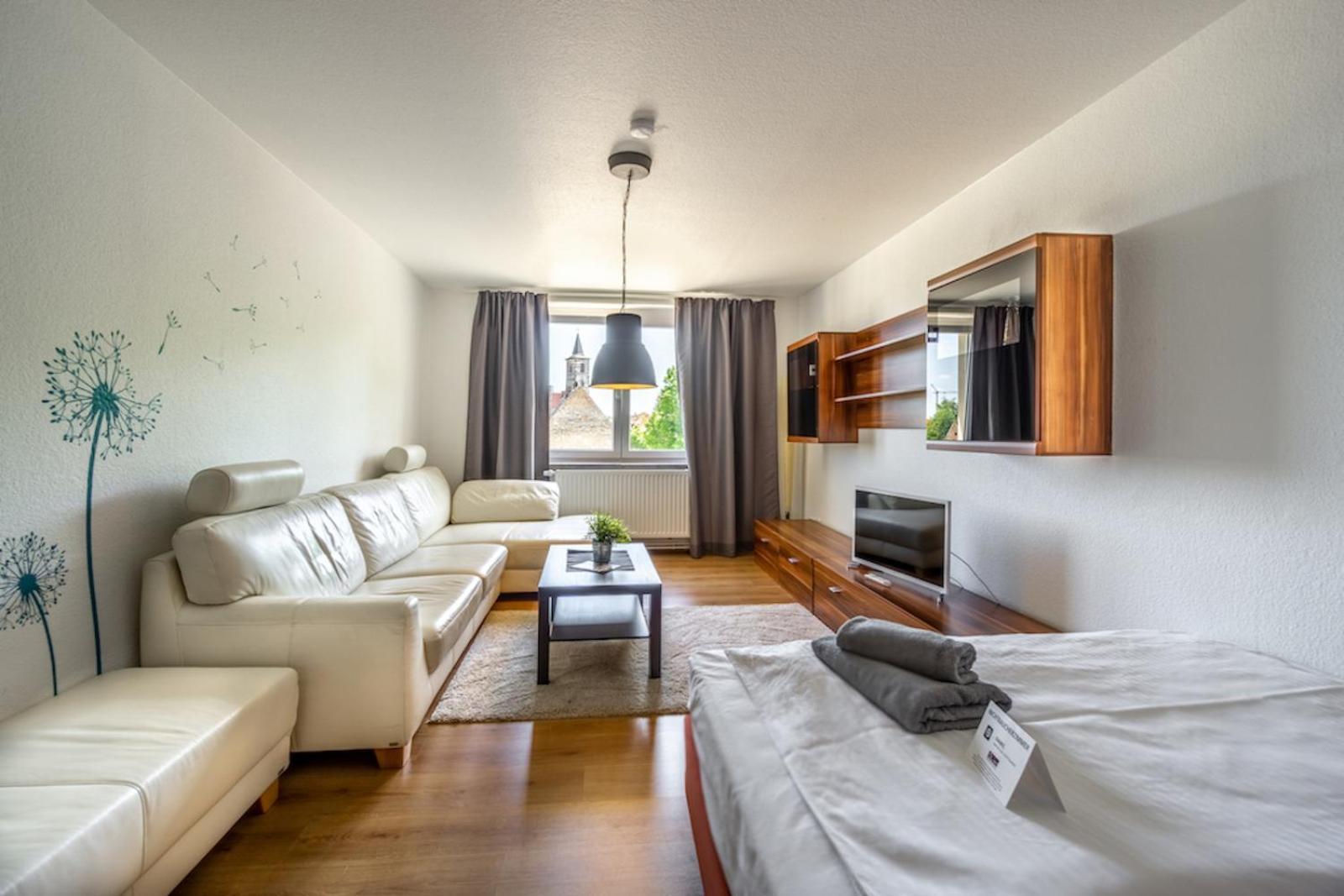 Sl'Otel Budget Bernburg Ngoại thất bức ảnh