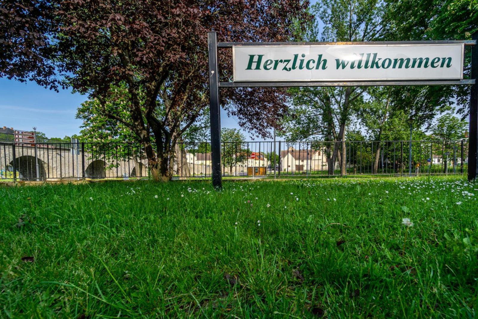 Sl'Otel Budget Bernburg Ngoại thất bức ảnh