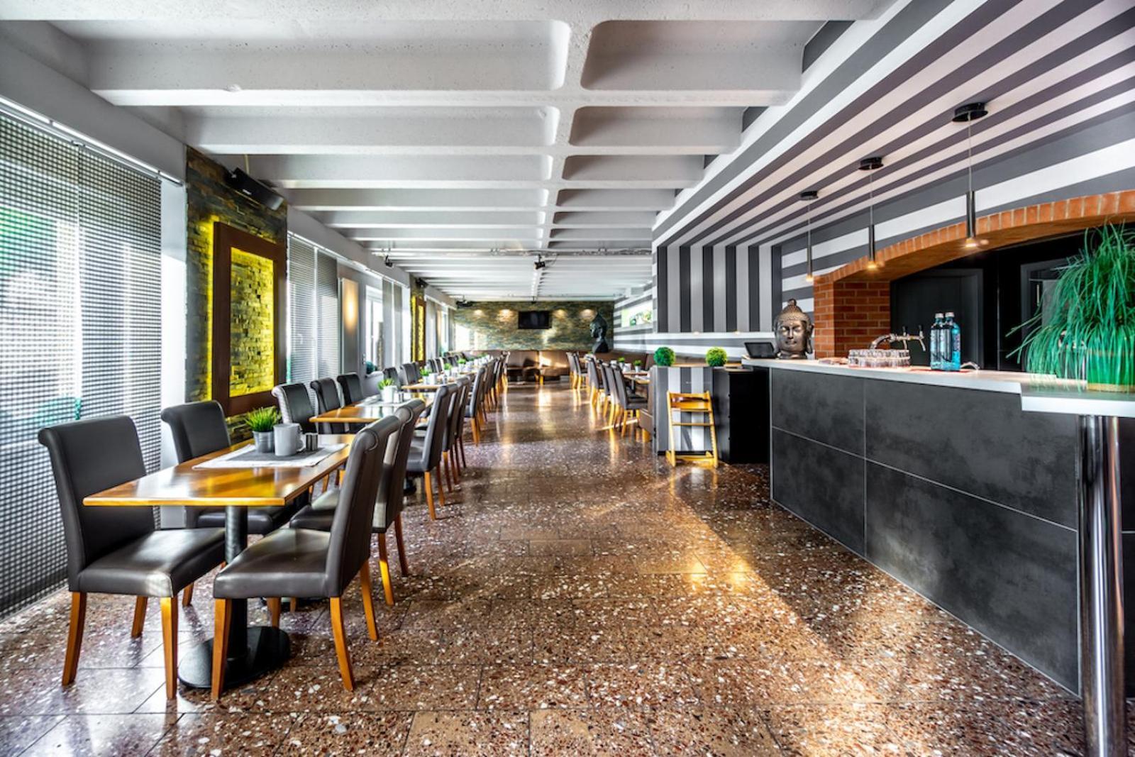 Sl'Otel Budget Bernburg Ngoại thất bức ảnh