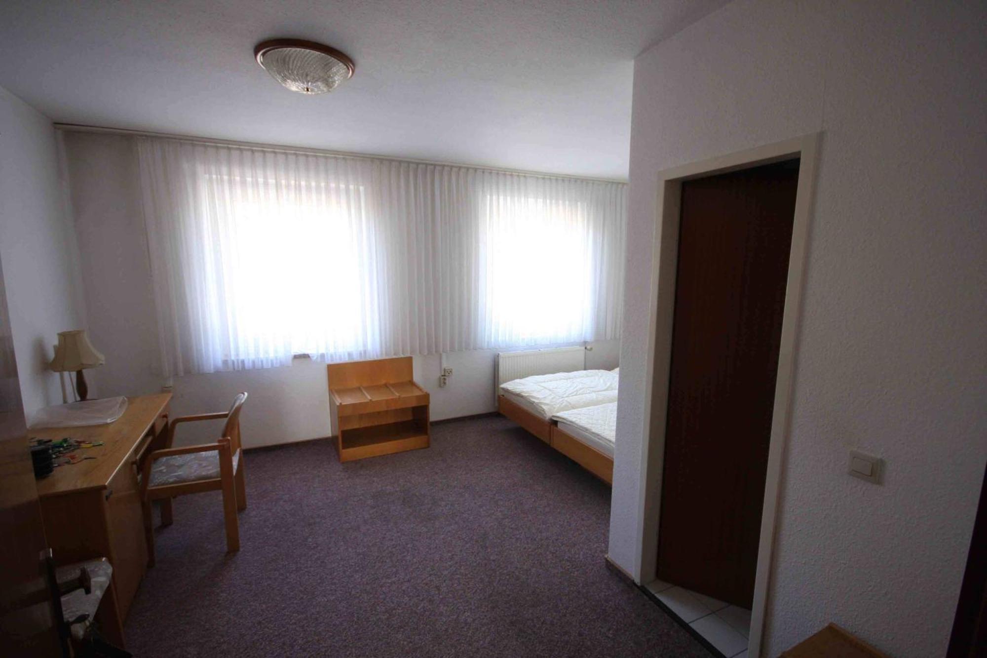 Sl'Otel Budget Bernburg Phòng bức ảnh