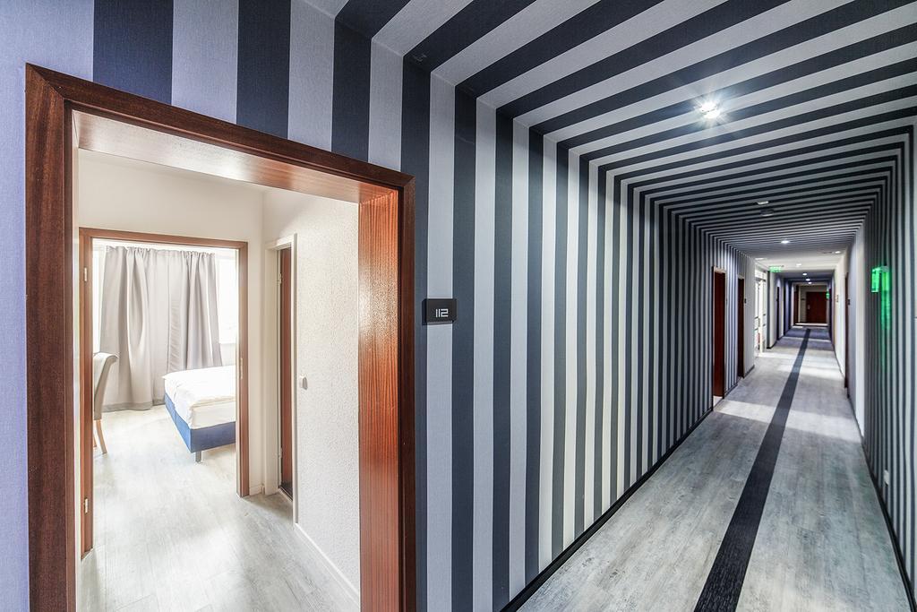 Sl'Otel Budget Bernburg Phòng bức ảnh