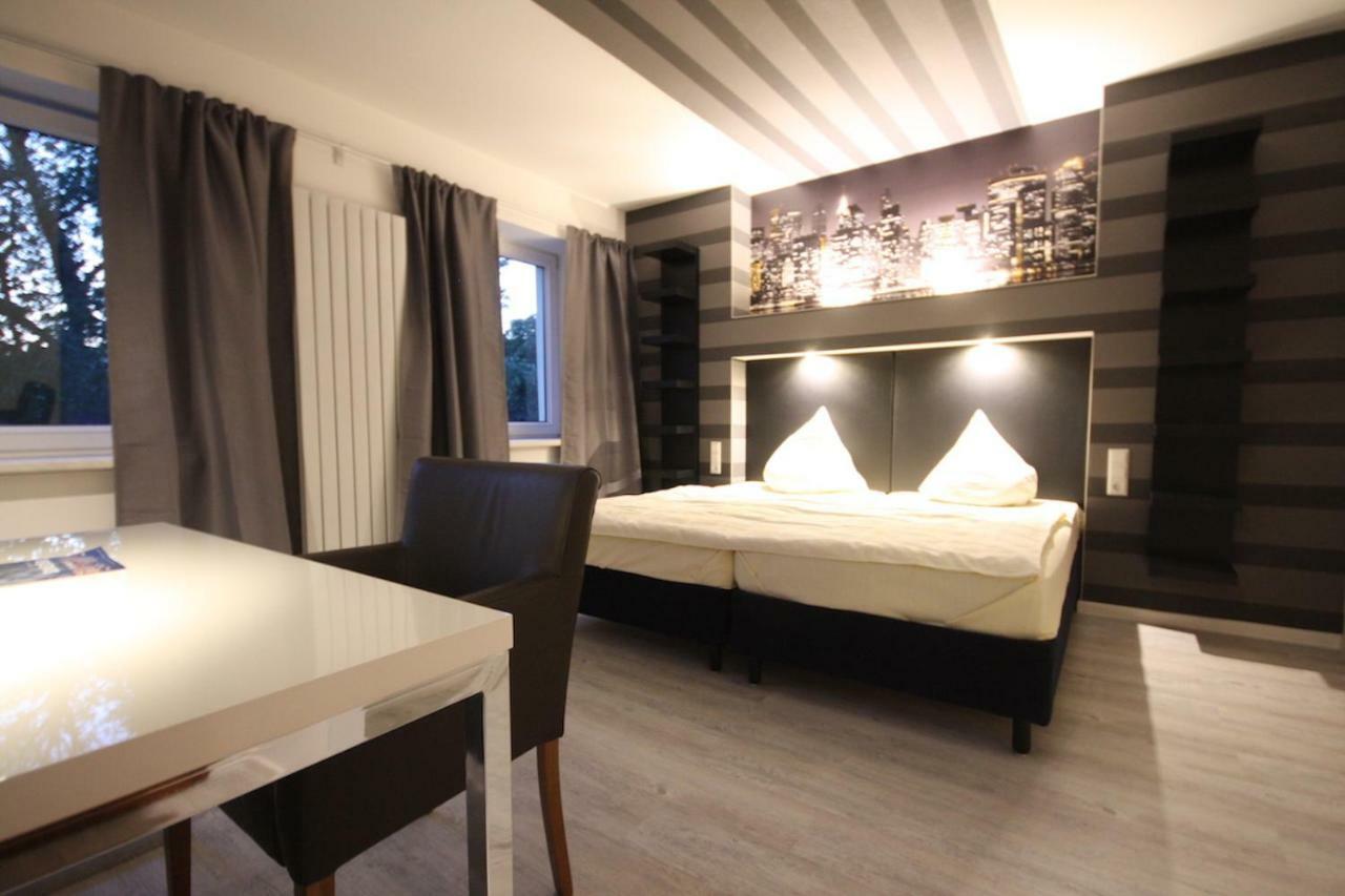 Sl'Otel Budget Bernburg Ngoại thất bức ảnh