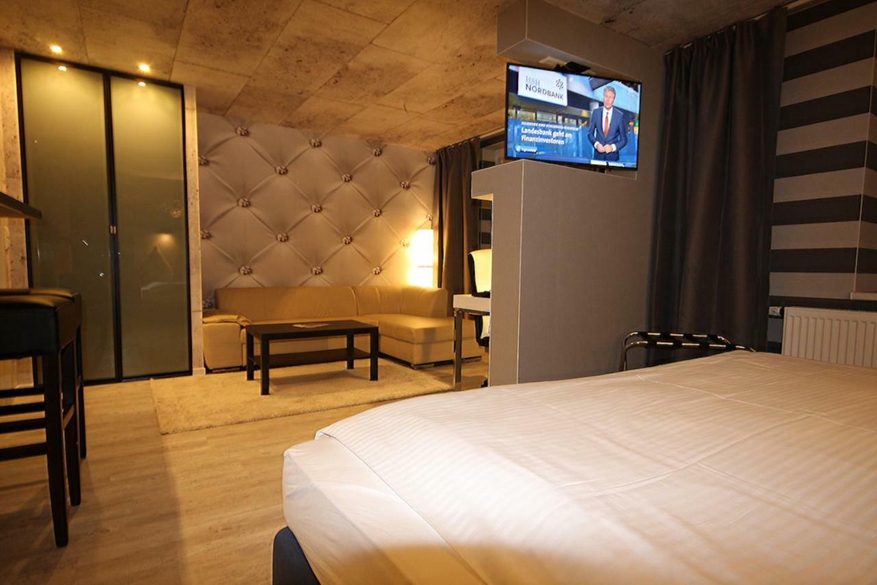 Sl'Otel Budget Bernburg Ngoại thất bức ảnh